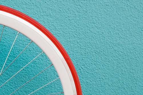 life buoy photo of red and white bike tire santiago de querétaro